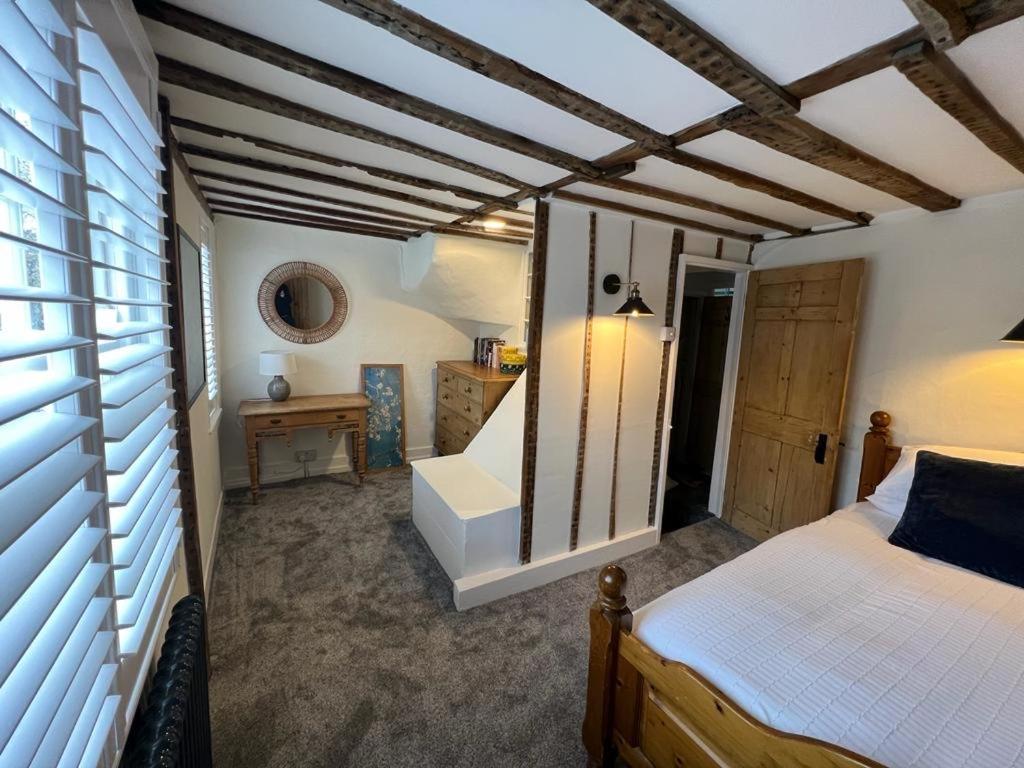 The Cottage, 13 Golden Sq. เทนเทอร์เดน ภายนอก รูปภาพ